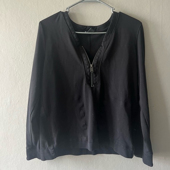 Athleta Black Eastbound Half Zip Sweatshirt Size Medium - Picture 1 of 6